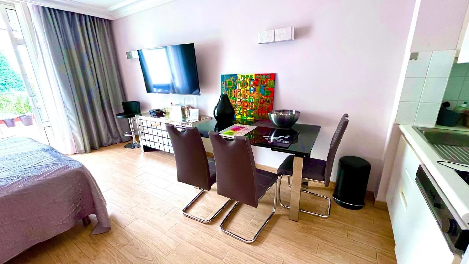 New - Cosy & Nice Apartment In Palais Miramar contacts